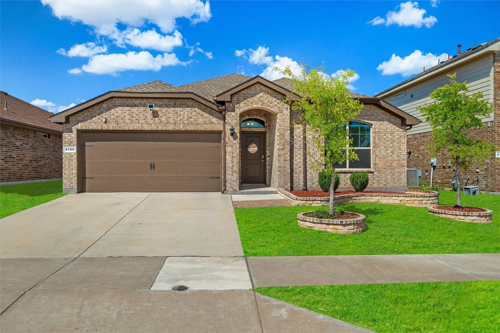 6120 Blacksmith Avenue, Fort Worth, TX 76179 — exterior