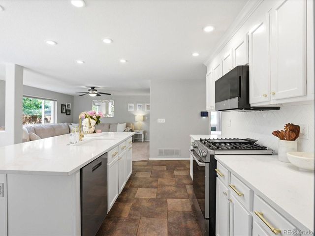 10974 W 54th Ln, Arvada, CO 80002