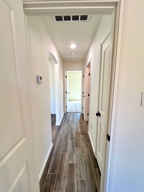 Image 12 of property listing at 313 E 25th St, San Angelo, TX 76903