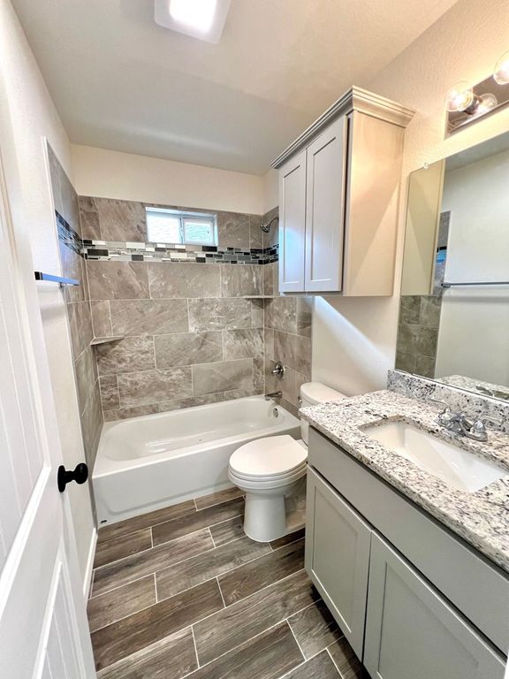 Image 13 of property listing at 313 E 25th St, San Angelo, TX 76903