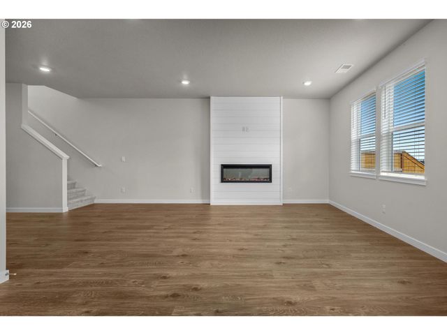 9212 Se Azalea St, Happy Valley, OR 97086