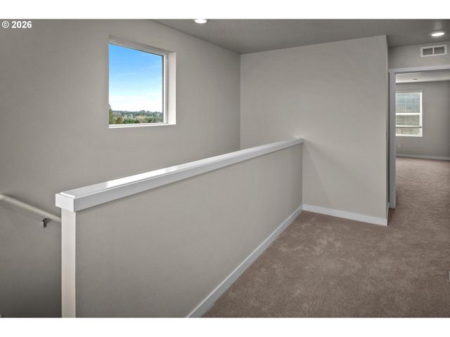 9212 Se Azalea St, Happy Valley, OR 97086