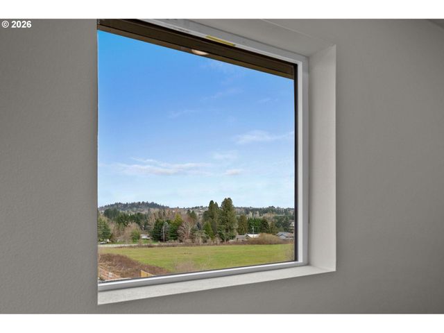 9212 Se Azalea St, Happy Valley, OR 97086