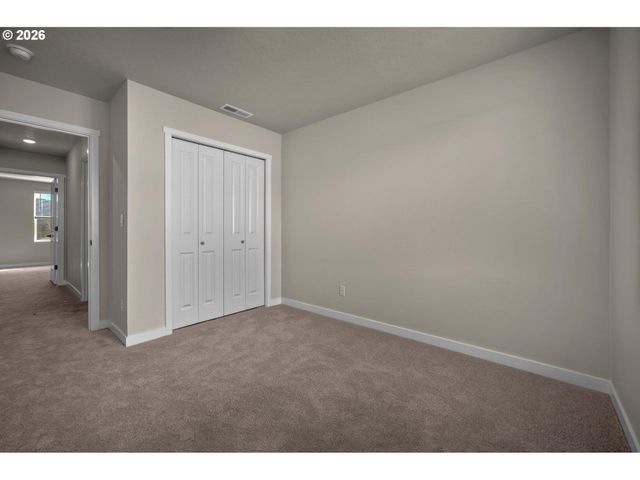 9212 Se Azalea St, Happy Valley, OR 97086