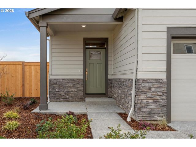 9212 Se Azalea St, Happy Valley, OR 97086