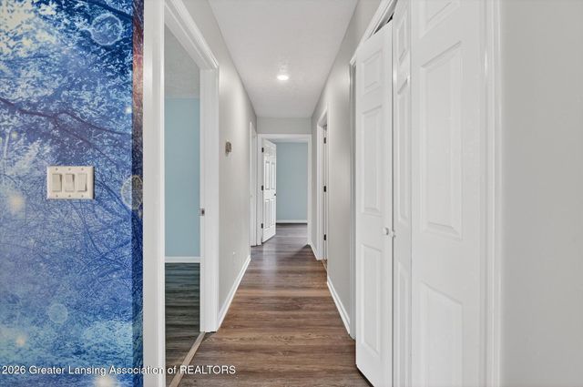 4240 Glenburne Boulevard, Lansing, MI 48911