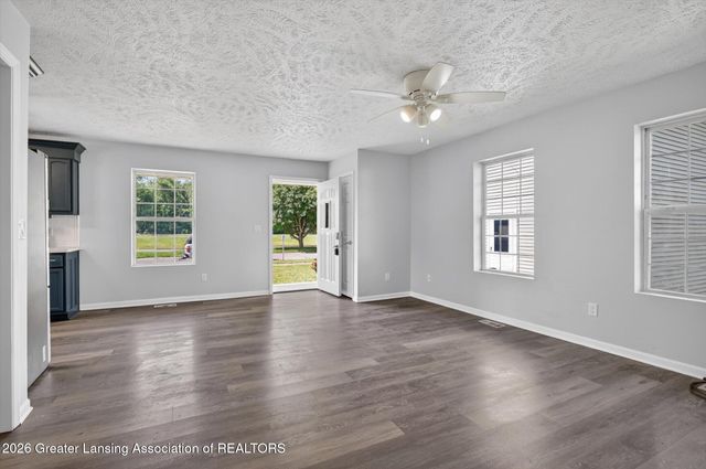 4240 Glenburne Boulevard, Lansing, MI 48911