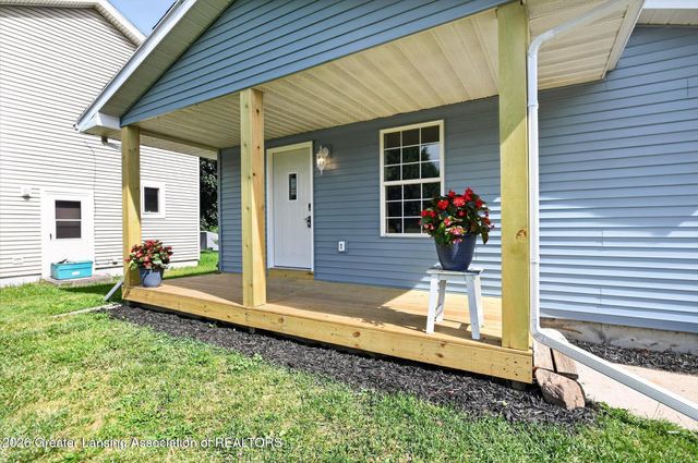 4240 Glenburne Boulevard, Lansing, MI 48911
