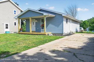 4240 Glenburne Boulevard, Lansing, MI 48911