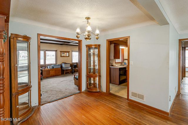 5837 Seaman Road, Oregon, OH 43616