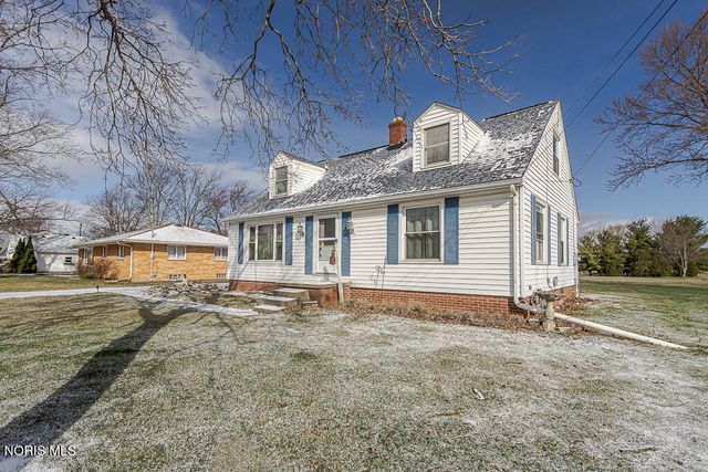 5837 Seaman Road, Oregon, OH 43616