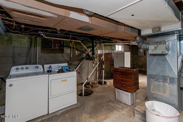 5837 Seaman Road, Oregon, OH 43616