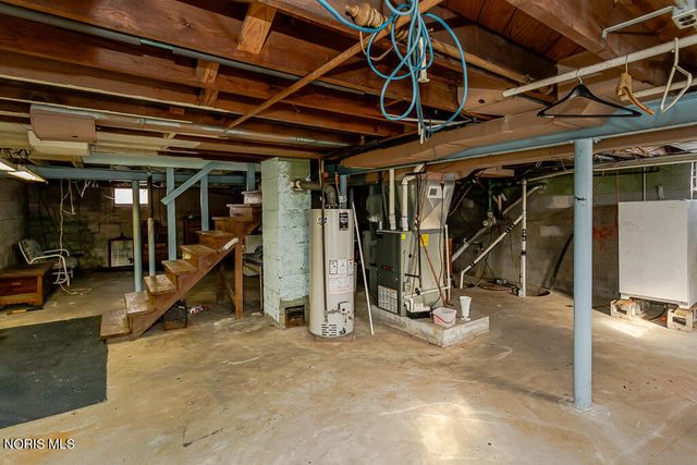 5837 Seaman Road, Oregon, OH 43616