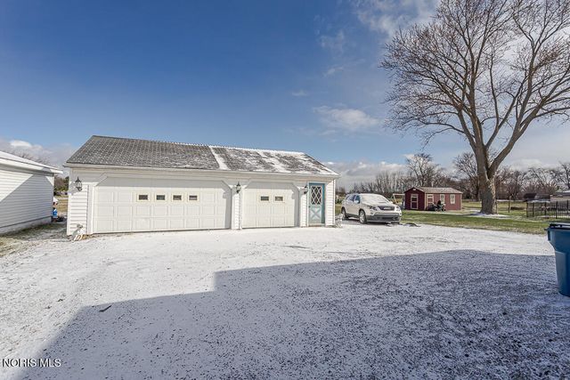 5837 Seaman Road, Oregon, OH 43616