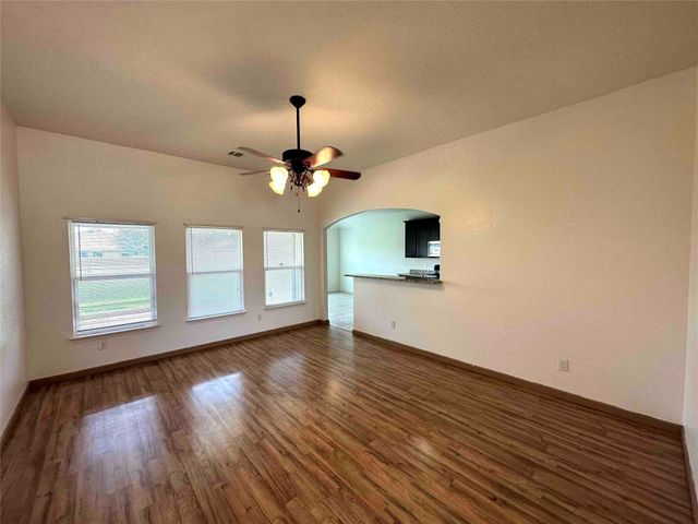 1555 Twin Estates DR, Kyle, TX 78640