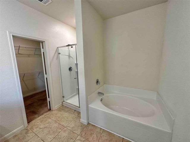 1555 Twin Estates DR, Kyle, TX 78640