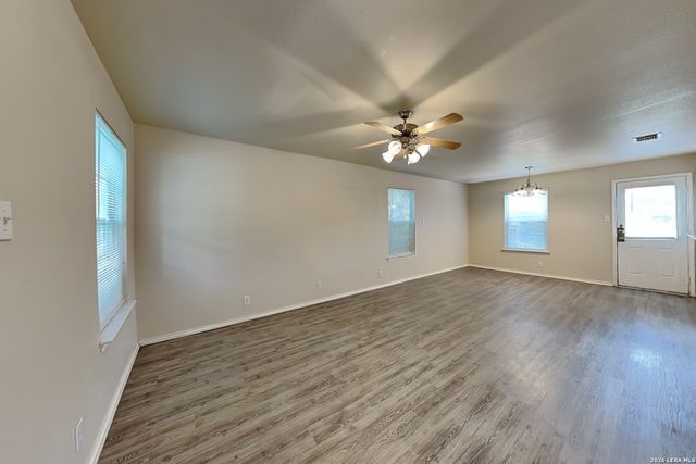 5614 Red, San Antonio, TX 78252