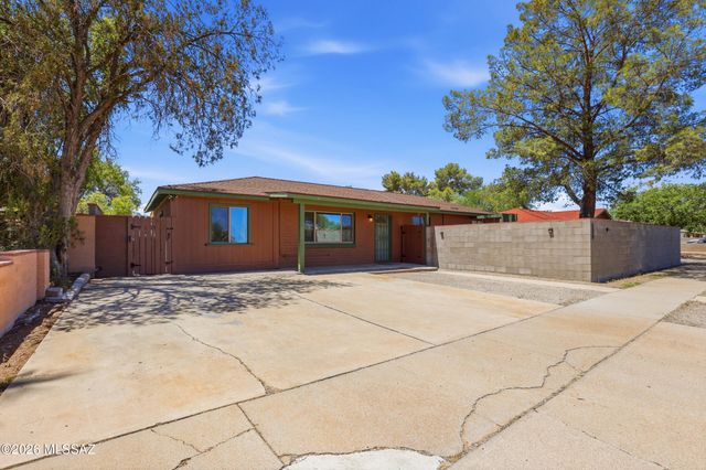 5526 E 20th Street, Tucson, AZ 85711