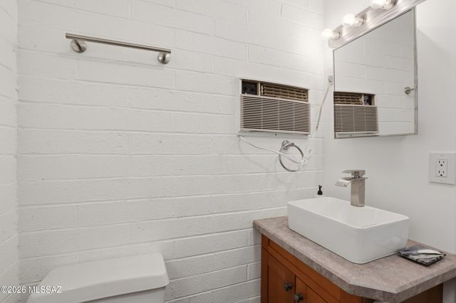 5526 E 20th Street, Tucson, AZ 85711
