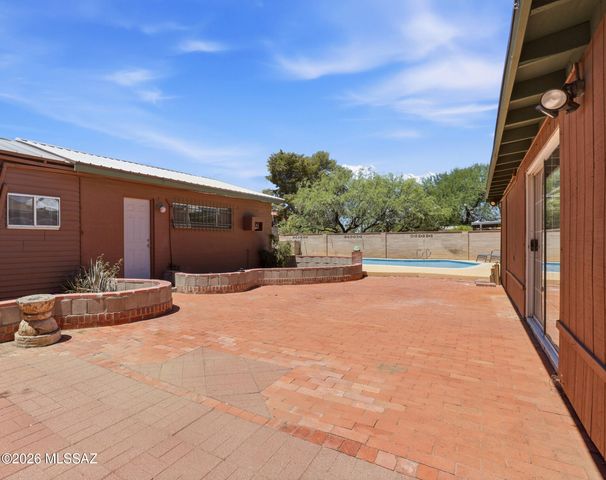 5526 E 20th Street, Tucson, AZ 85711
