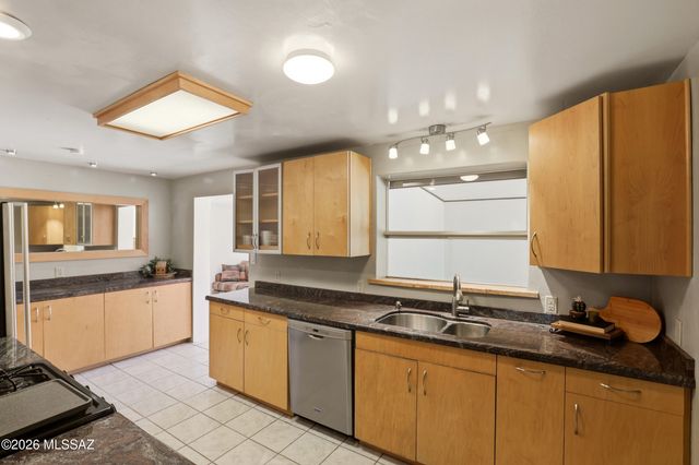 5526 E 20th Street, Tucson, AZ 85711