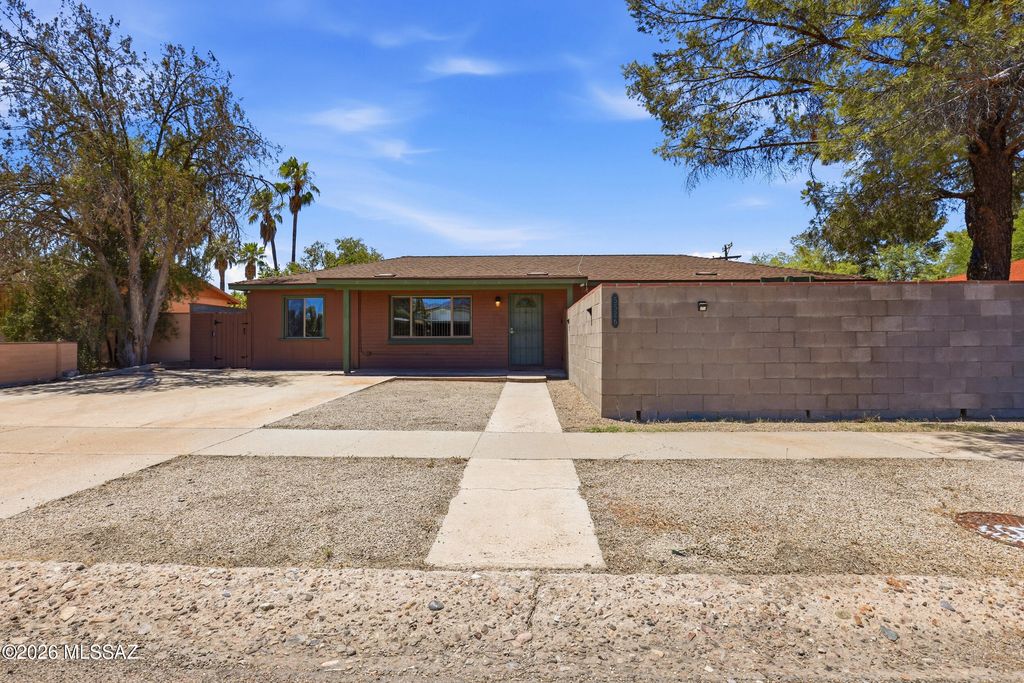 5526 E 20th Street, Tucson, AZ 85711
