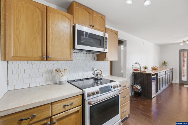 12454 Brick Rd SE, Turner, OR 97392