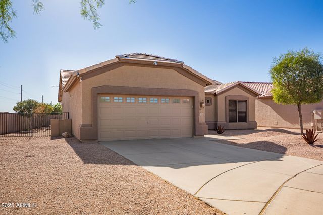 6984 S NEWPORT Court, Chandler, AZ 85249