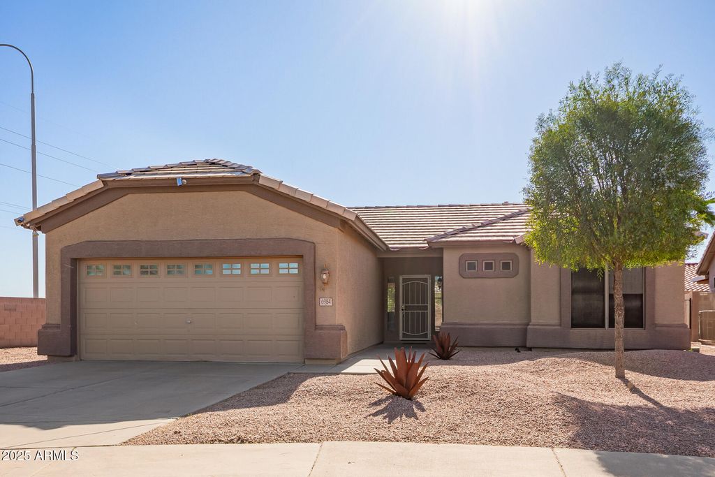 6984 S NEWPORT Court, Chandler, AZ 85249
