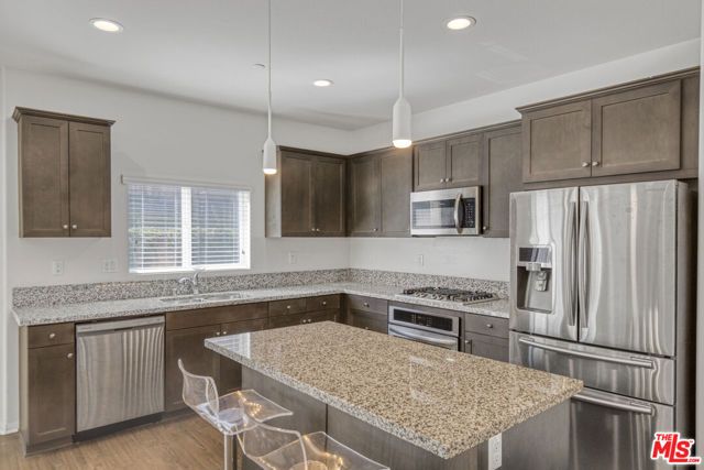 11719 Andrews Place, Victorville, CA 92392