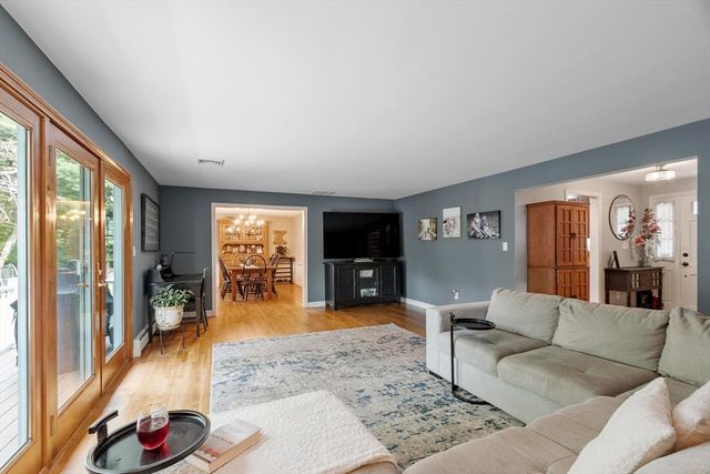 9 Foster Street, Acton, MA 01720