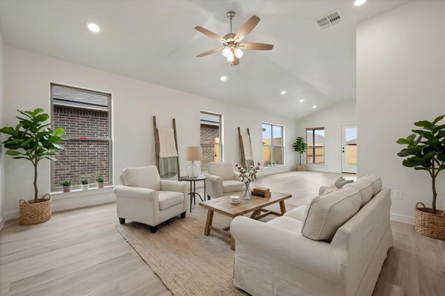 1313 Saratoga Avenue, Lubbock, TX 79416