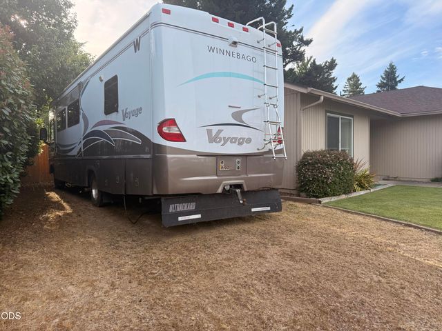 1002 Angler Lane, Grants Pass, OR 97527