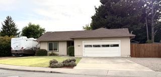 1002 Angler Lane, Grants Pass, OR 97527