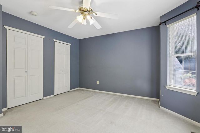 8 FOUNTAIN CT, Cherry Hill, NJ 08034