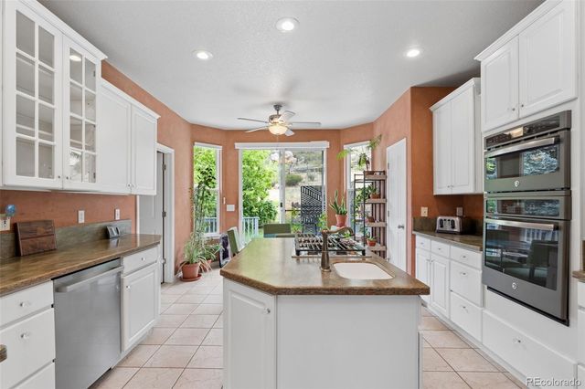 6 Eagle Nest Lane, Lyons, CO 80540