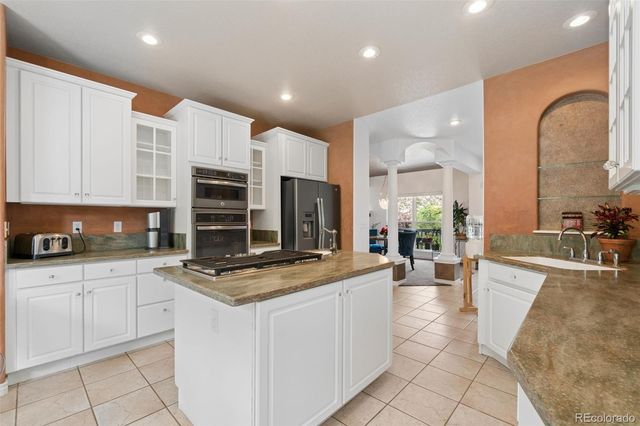 6 Eagle Nest Lane, Lyons, CO 80540