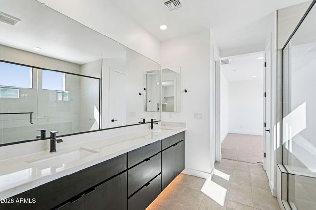 7945 W Griswold Road, Peoria, AZ 85345