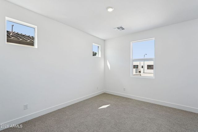 7945 W Griswold Road, Peoria, AZ 85345