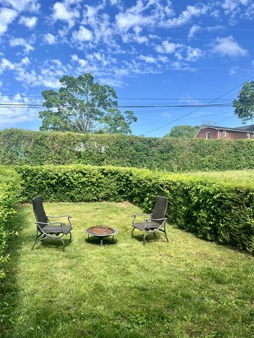 410 Sherwood Dr, Clarksville, TN 37043