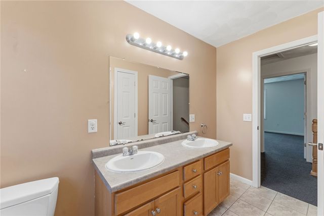 87 North Bend Street 8, Pawtucket, RI 02860