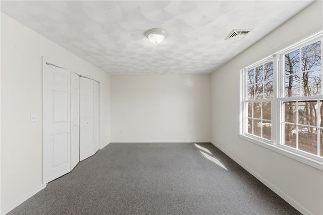 87 North Bend Street 8, Pawtucket, RI 02860