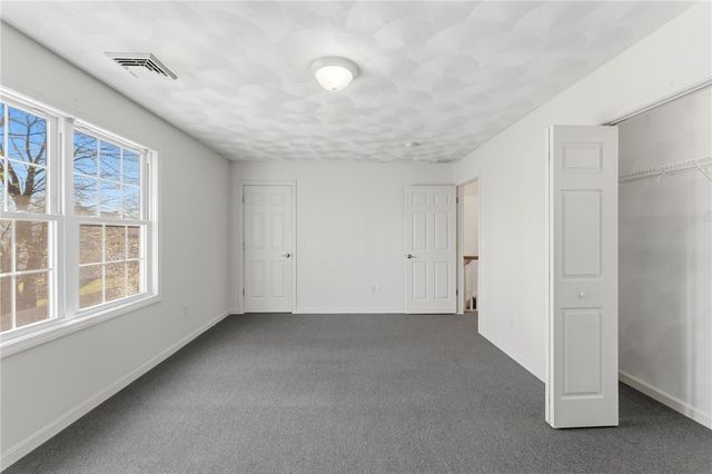 87 North Bend Street 8, Pawtucket, RI 02860