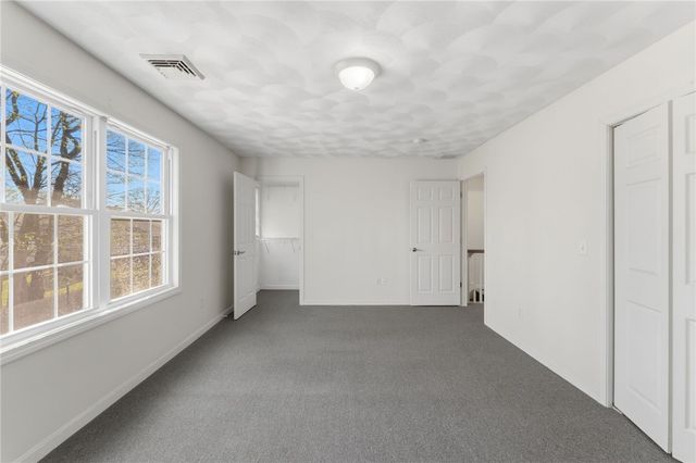 87 North Bend Street 8, Pawtucket, RI 02860