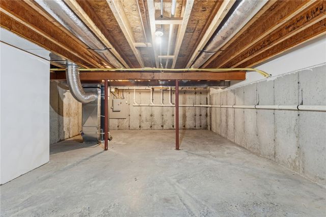 87 North Bend Street 8, Pawtucket, RI 02860