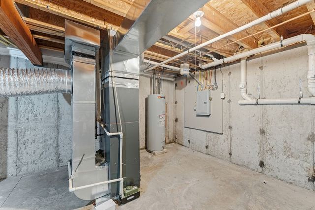 87 North Bend Street 8, Pawtucket, RI 02860