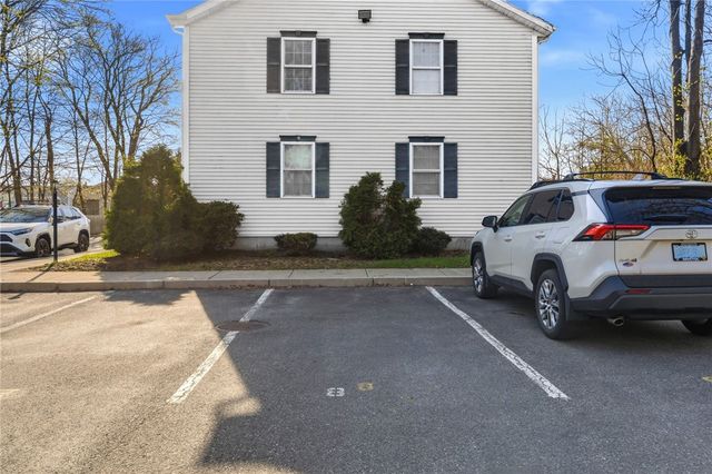 87 North Bend Street 8, Pawtucket, RI 02860