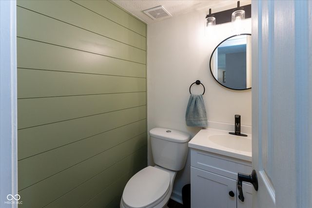707 Wind Song Trail, Mooresville, IN 46158