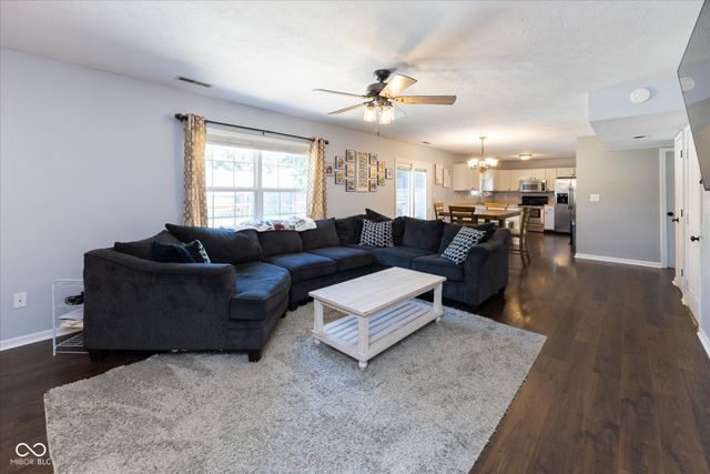 707 Wind Song Trail, Mooresville, IN 46158