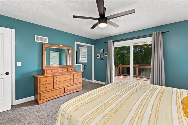 411 SE Claremont Street, Lee's Summit, MO 64063